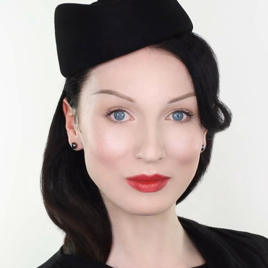 Where does John MacLean live?