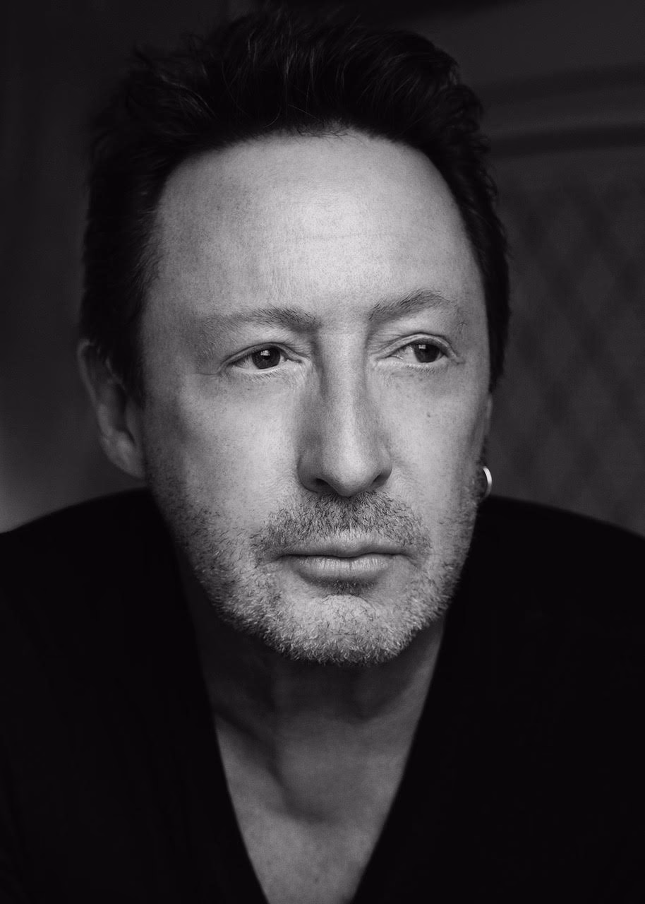 How much money did Julian Lennon get from Yoko Ono?