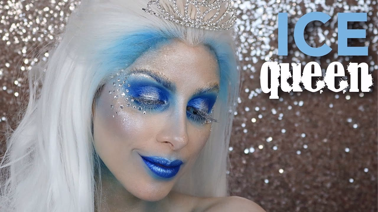 ¿Qué reina usaba mucho maquillaje?