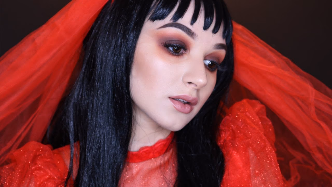 What is Lydia Deetz style?