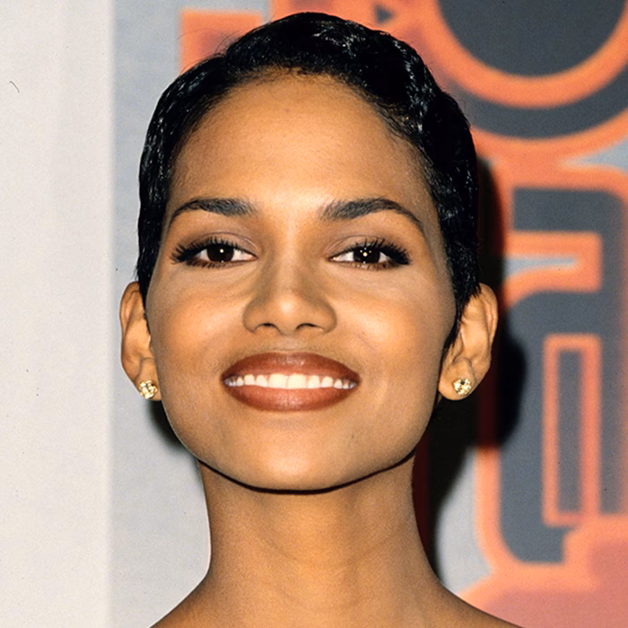 Was eyeliner big in the 90s?