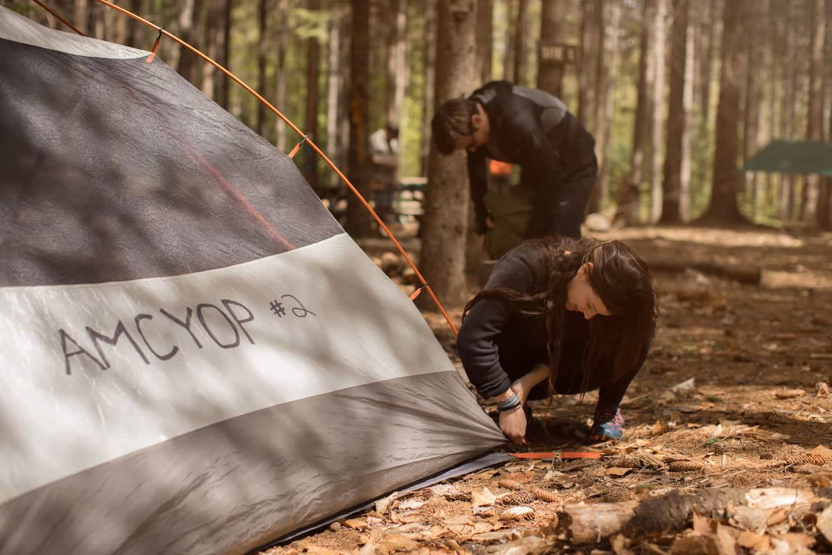 How to set up a tent in 5 steps?