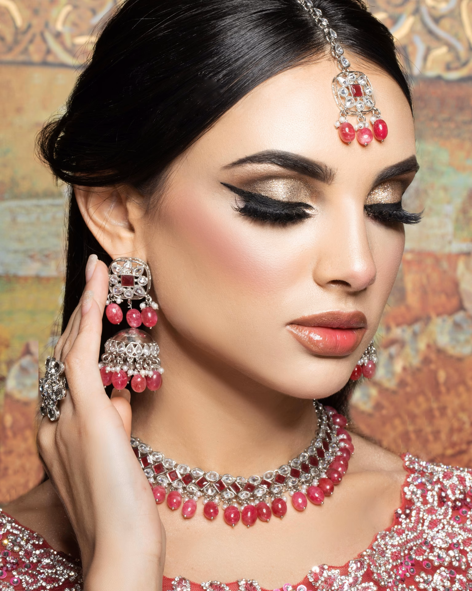 How much do makeup artists charge in Dubai?