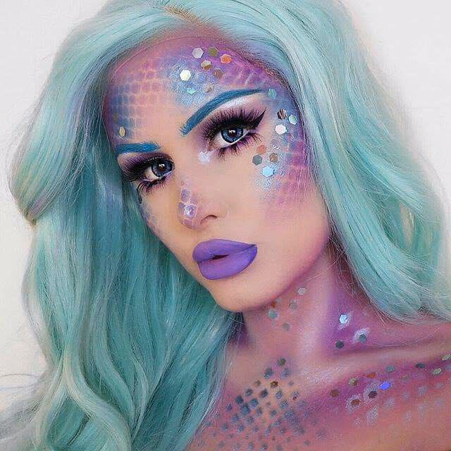 ¿Cómo utilizar medias de rejilla para el maquillaje de sirena?