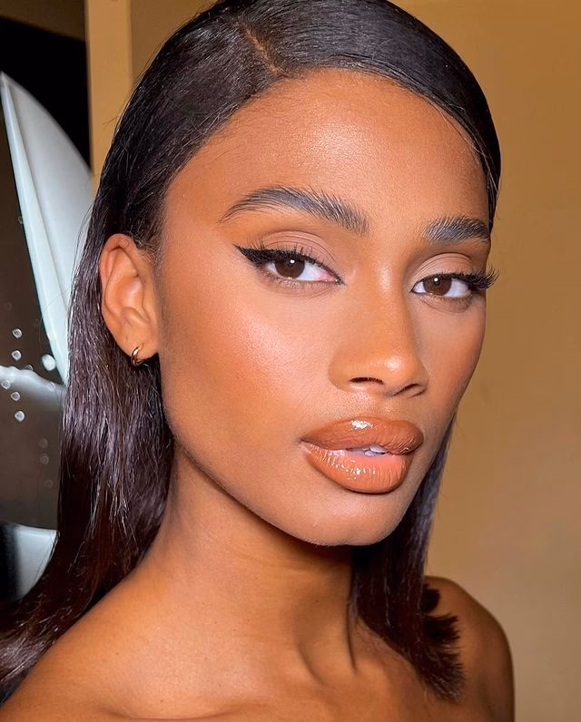 Can an employer tell you not to wear makeup?