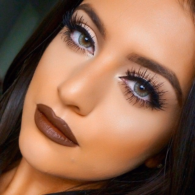 ¿Cómo disimular las arrugas alrededor de la boca con maquillaje?