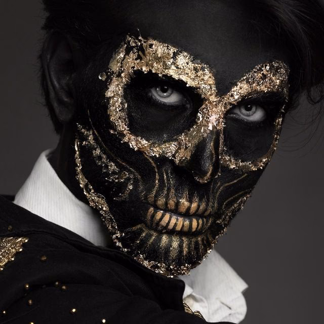 ¿Qué tipo de maquillaje se usa para pintar catrinas?