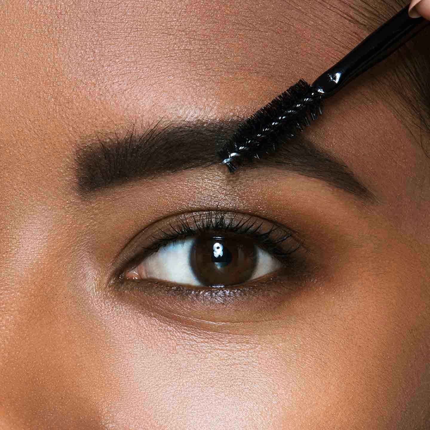 ¿Qué maquillaje se utiliza para las cejas?