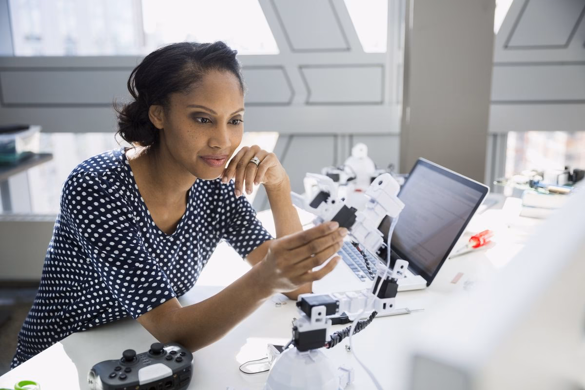 Do cosmetic chemists make a lot of money?