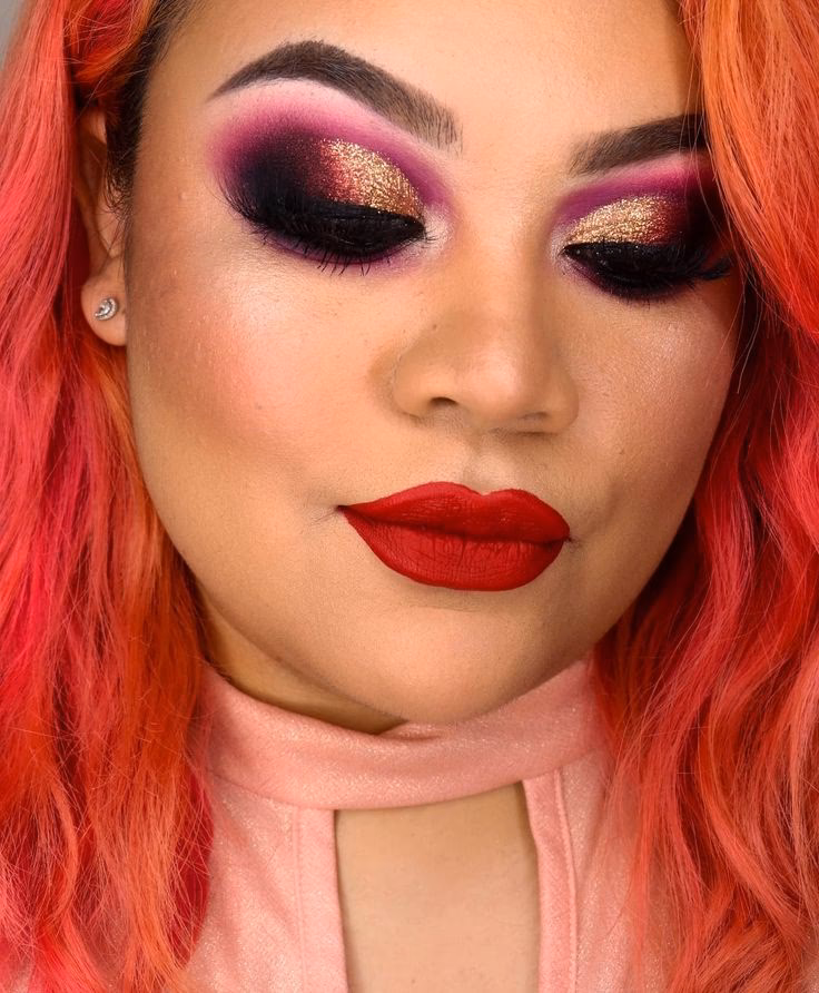 ¿Cómo conseguir unos labios con brillantina roja?