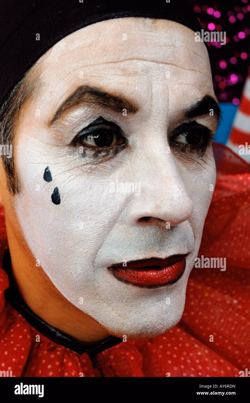 ¿Qué tipo de maquillaje usa el mimo?