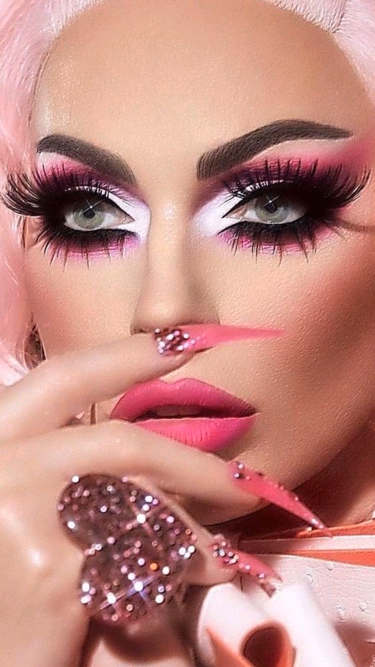 ¿Por qué las drag queens usan Kryolan?