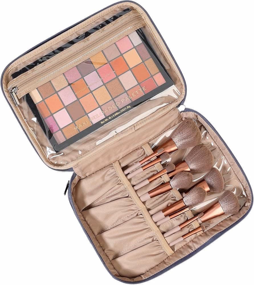 ¿Qué llevar en una bolsa de maquillaje?