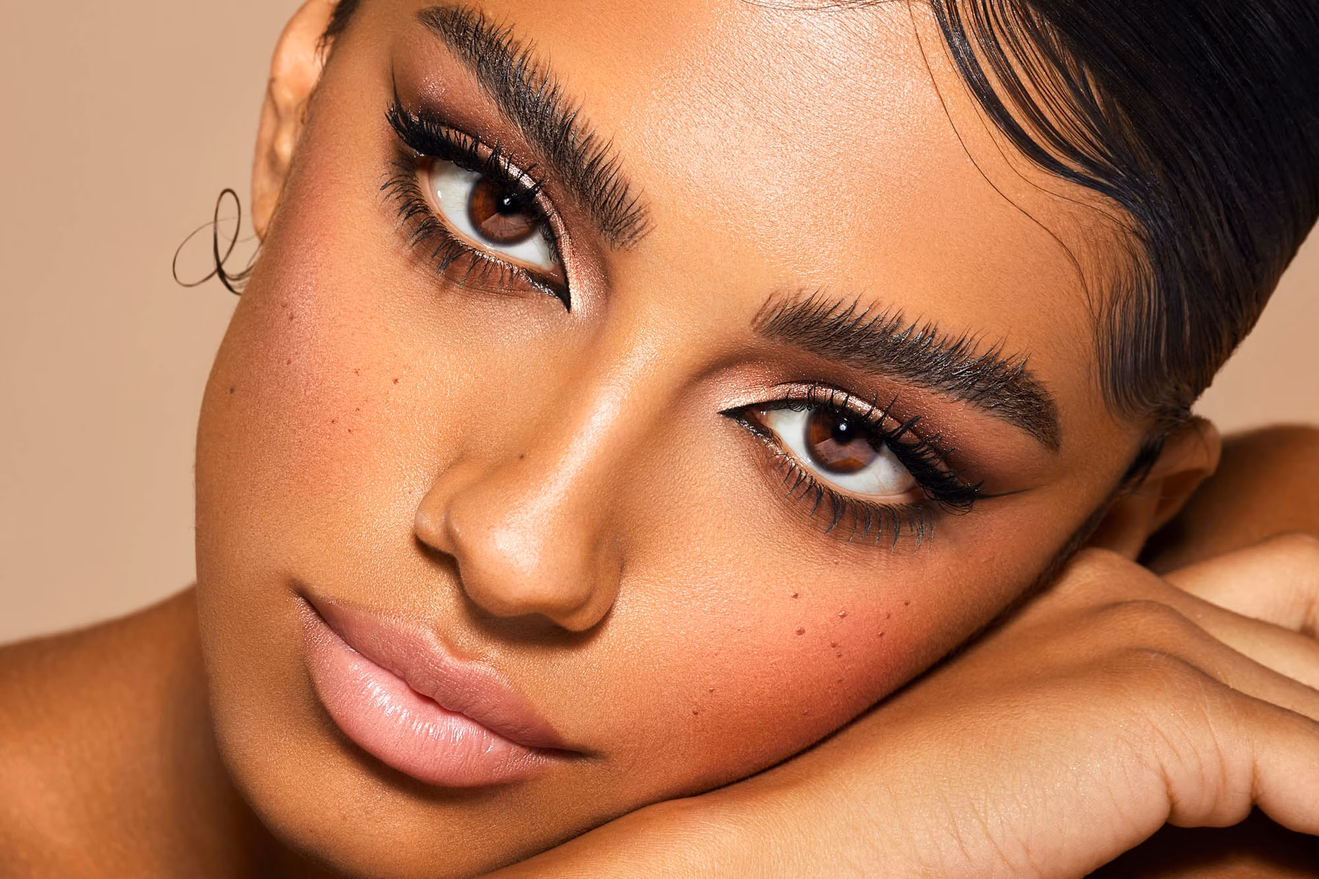 How to do makeup for a professional headshot?