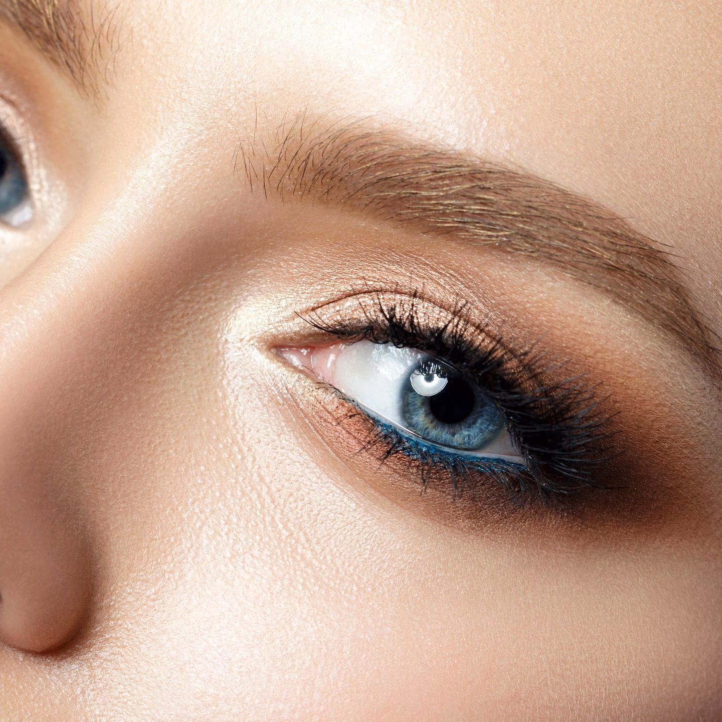 Welches Make-up passt zu blauen Augen?