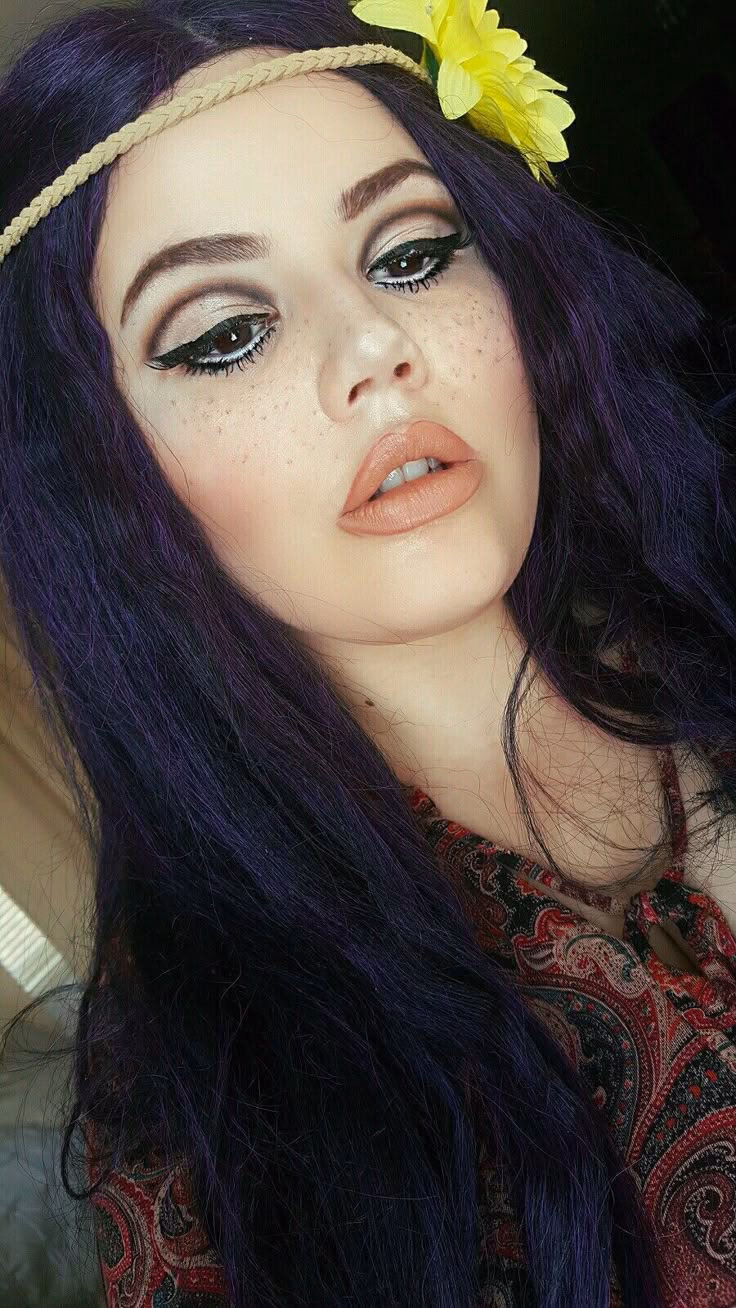 Did hippies wear mascara?