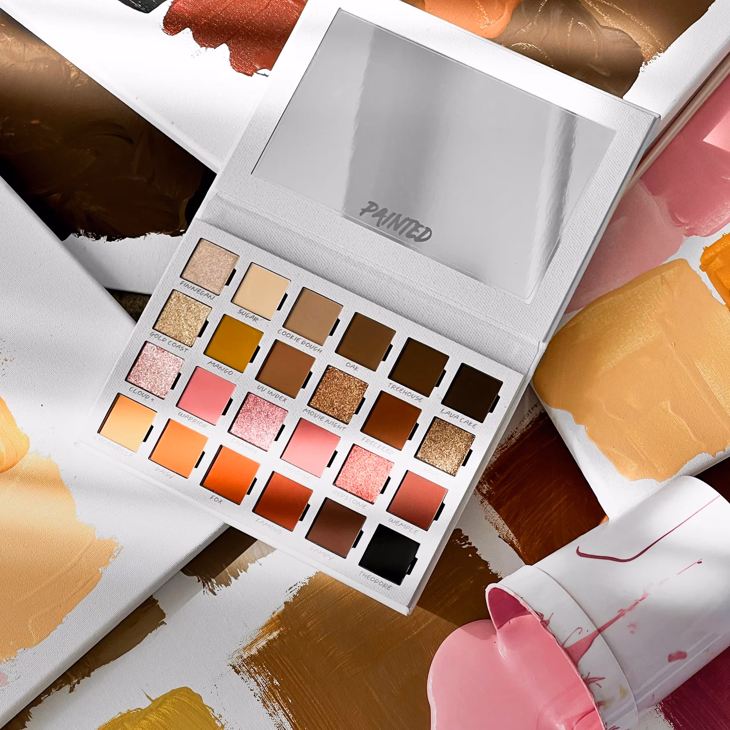 ¿Cómo se llama la marca de maquillaje de James Charles?