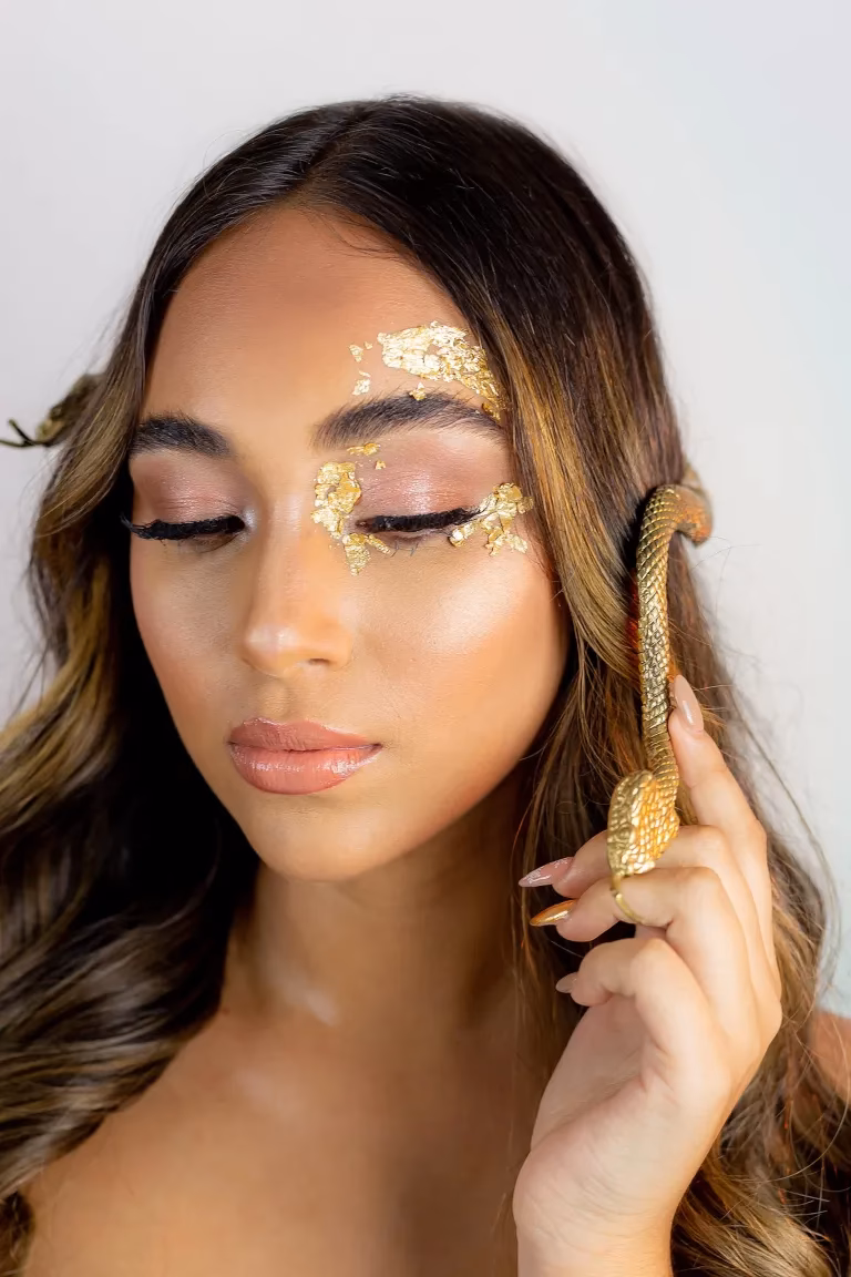 What is makeup shaming?