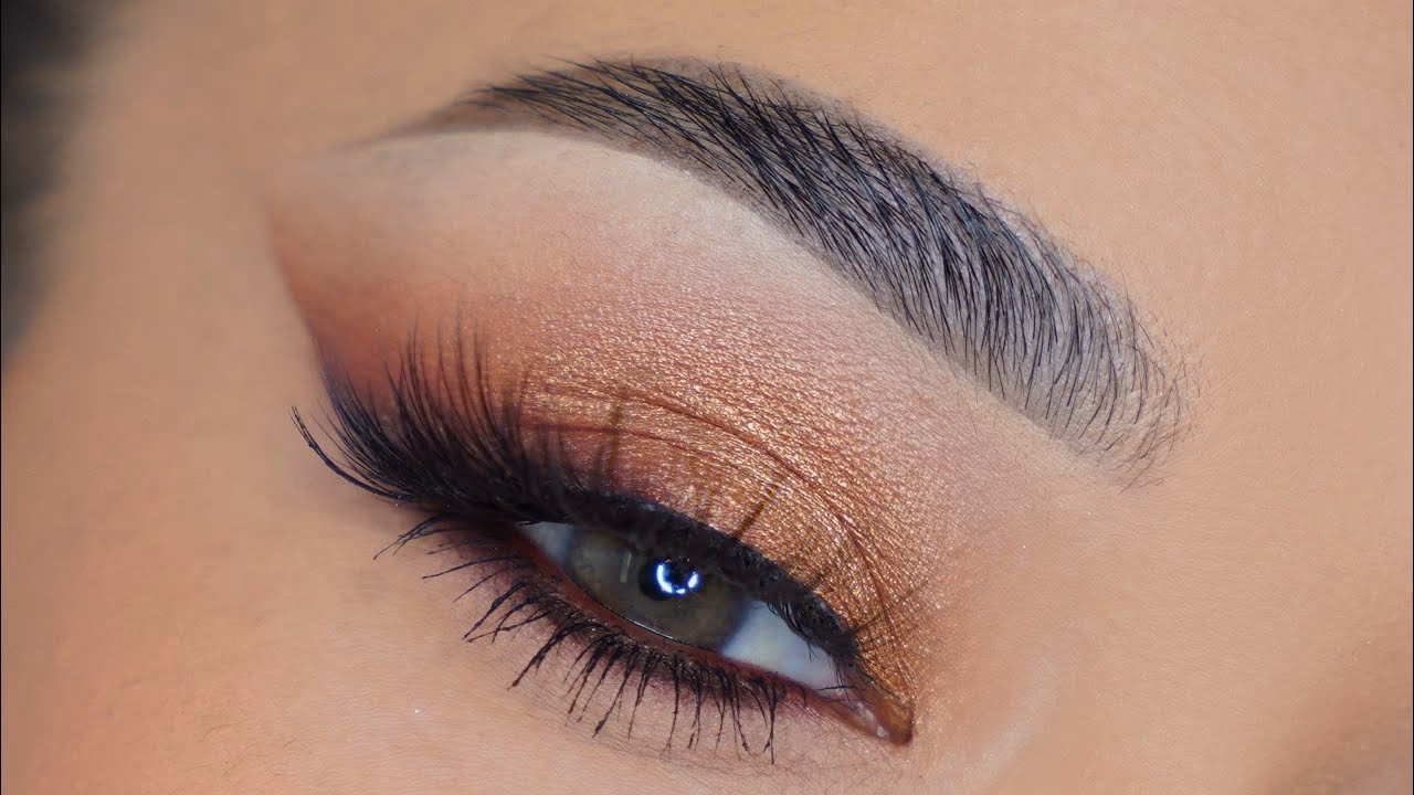 ¿Qué tipo de maquillaje debo usar si soy morena?