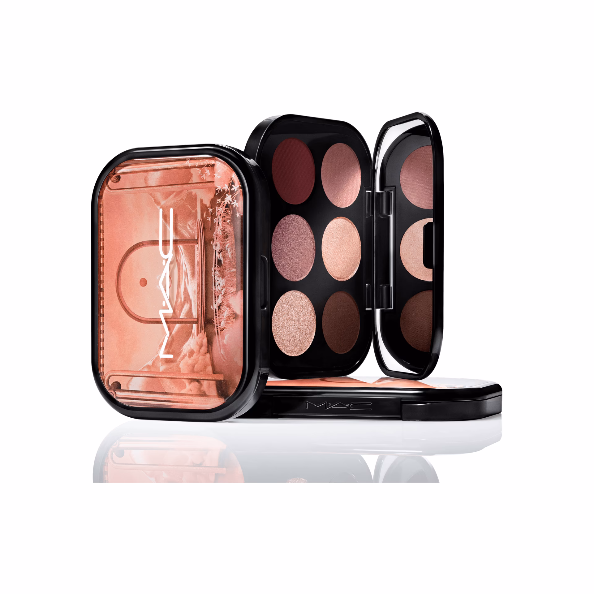 How do I choose a makeup palette?