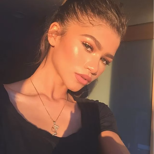 Which makeup does Zendaya use?