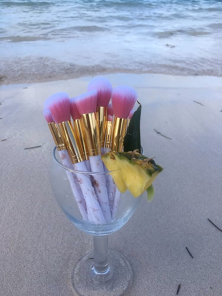 What is the ferrule on a makeup brush?