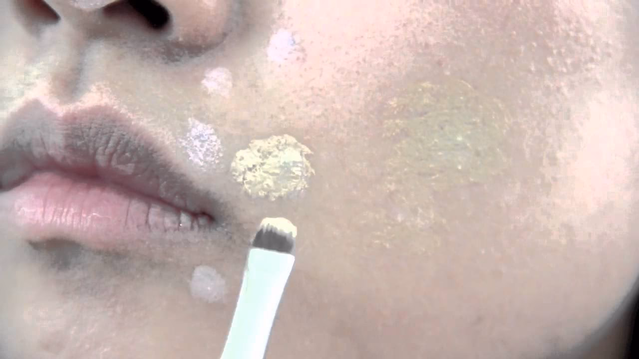 Can you cover moles with makeup?