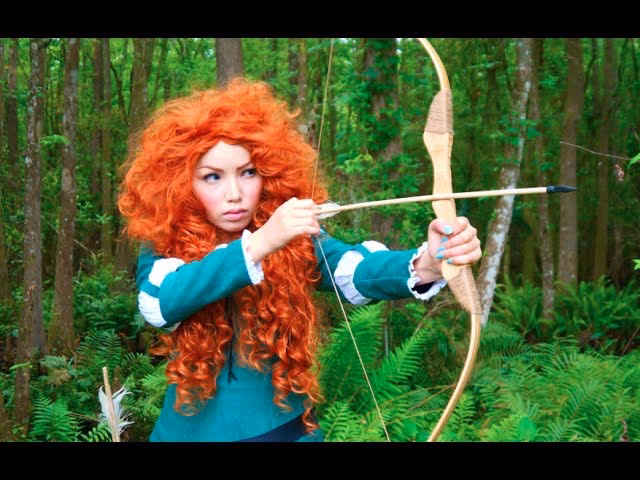 Are Merida's eyes green or blue?