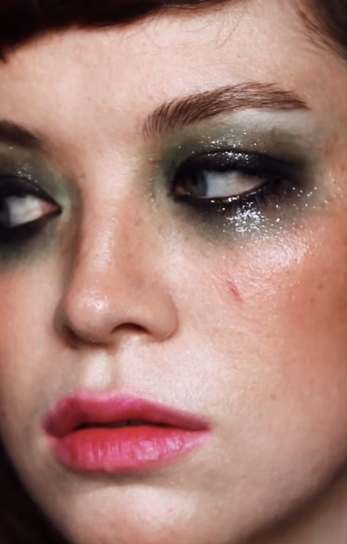 What is messy girl aesthetic?