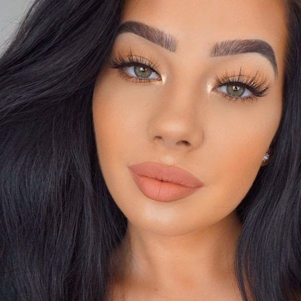 ¿Qué busca una mujer en el maquillaje?