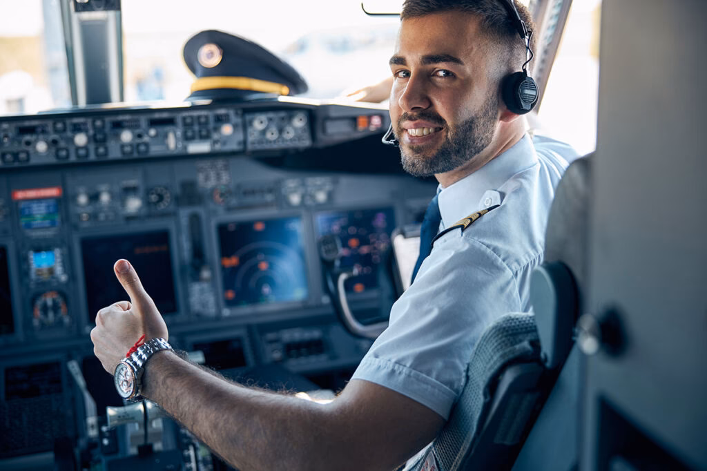 What is the highest paid airline pilot?