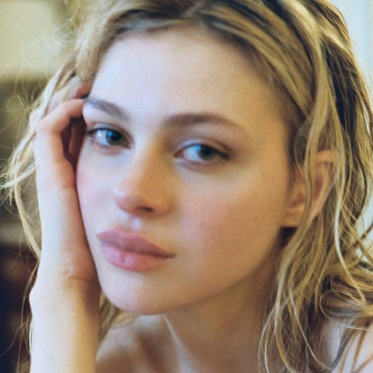Did Nicola Peltz get lip fillers?