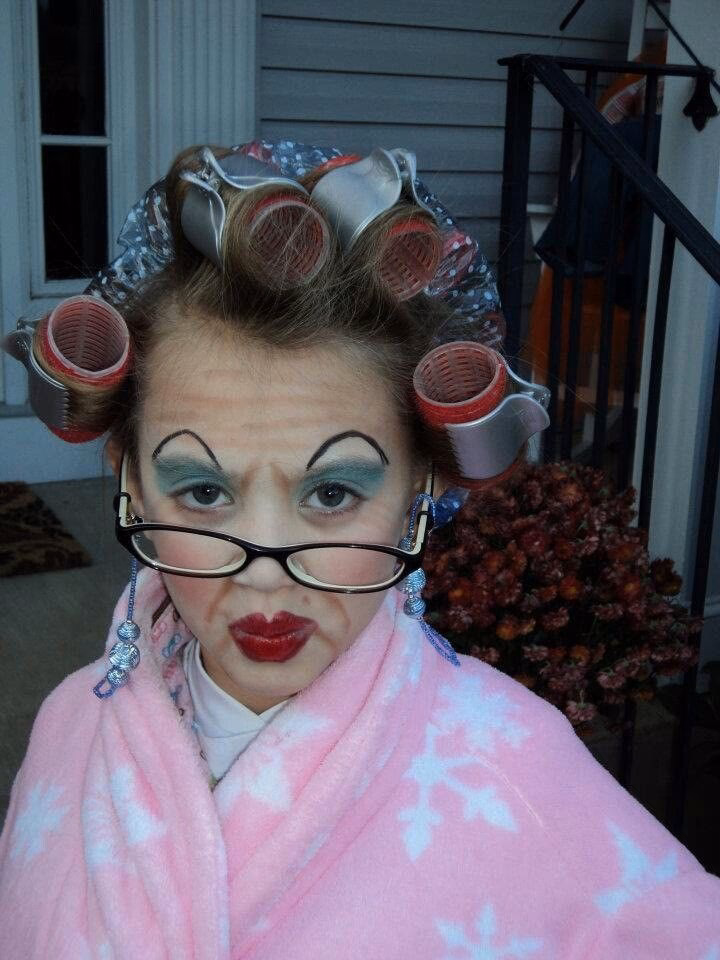 Should an 80 year old woman wear makeup?