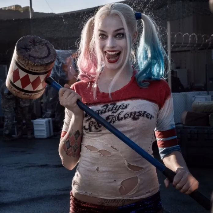 What color lipstick does Harley Quinn have?
