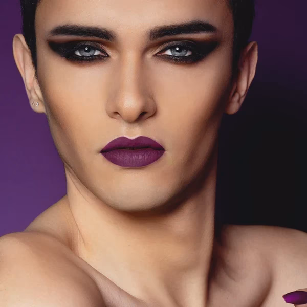 What skin tone does plum lipstick look good on?