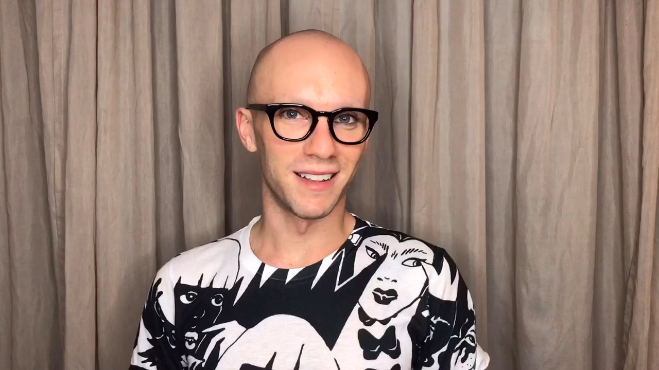 What is Sasha Velour's gender identity?
