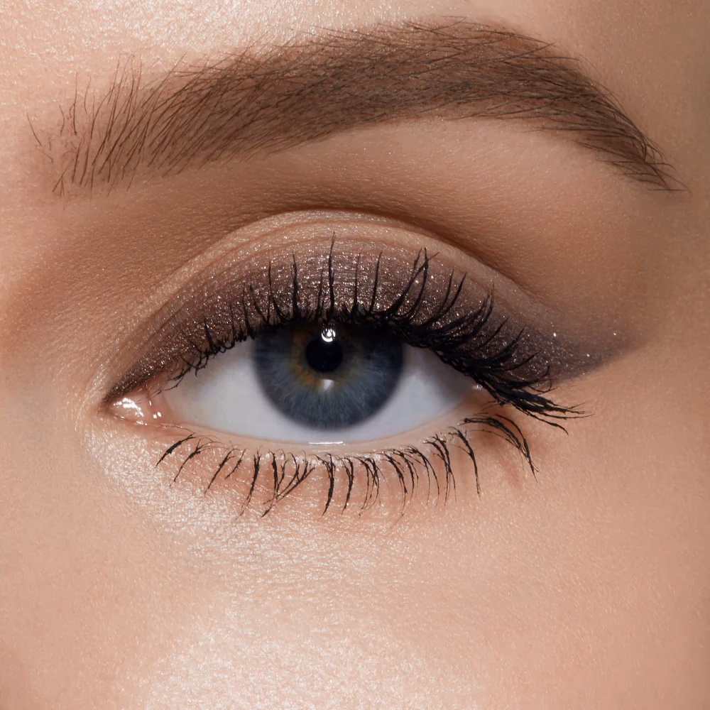 How to make eyes attractive with makeup?