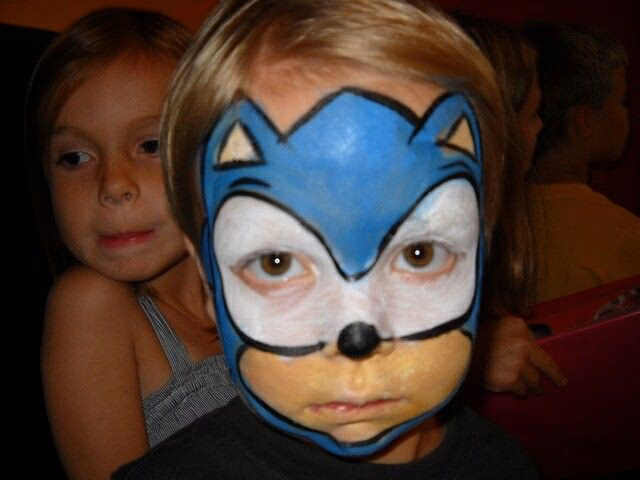 Is Sonic the Hedgehog red or blue?