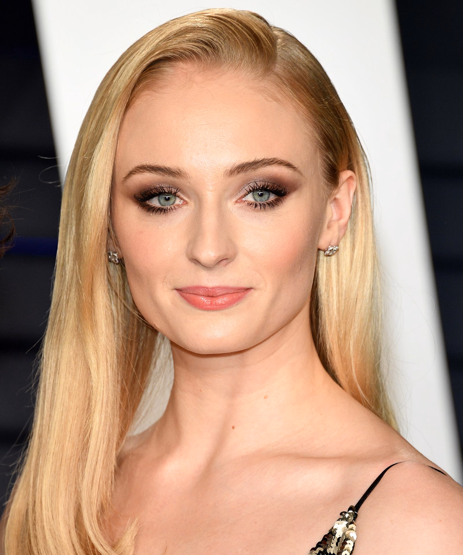 What has Sophie Turner done to her face?