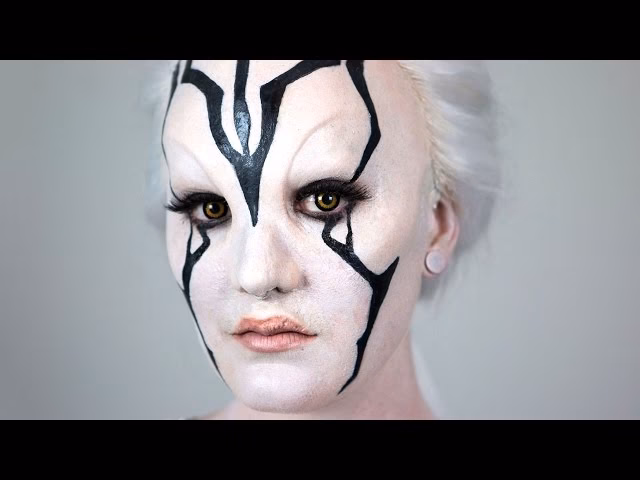 Why did nichelle nichols want to leave Star Trek?