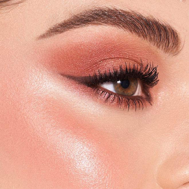 How to use Superstar face paint?