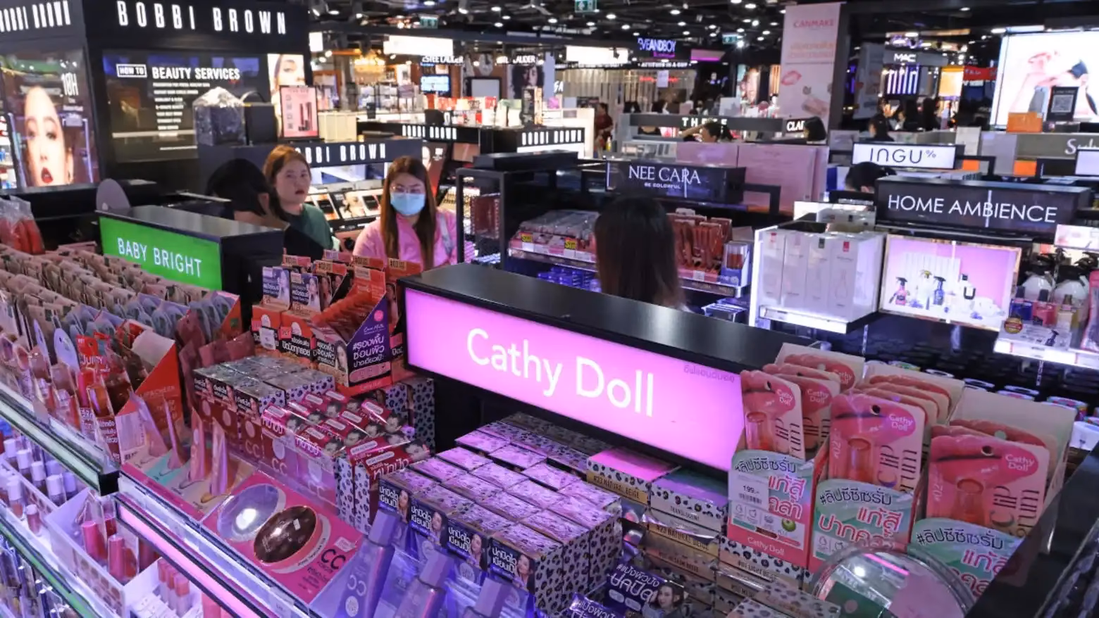 Is makeup popular in Thailand?