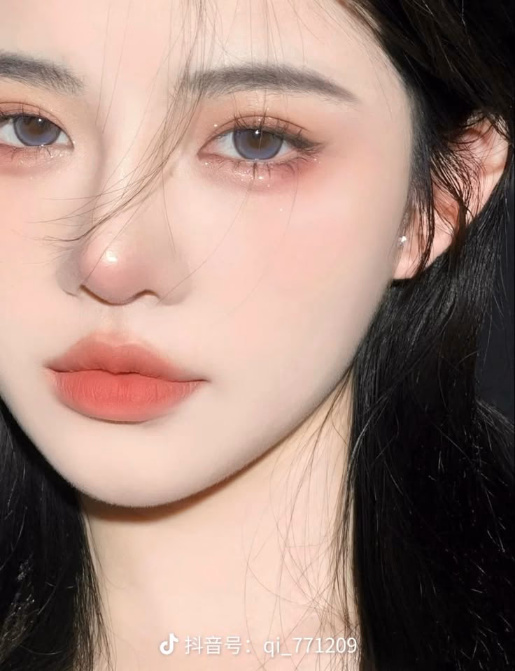 What does ulzzang mean in Korean?