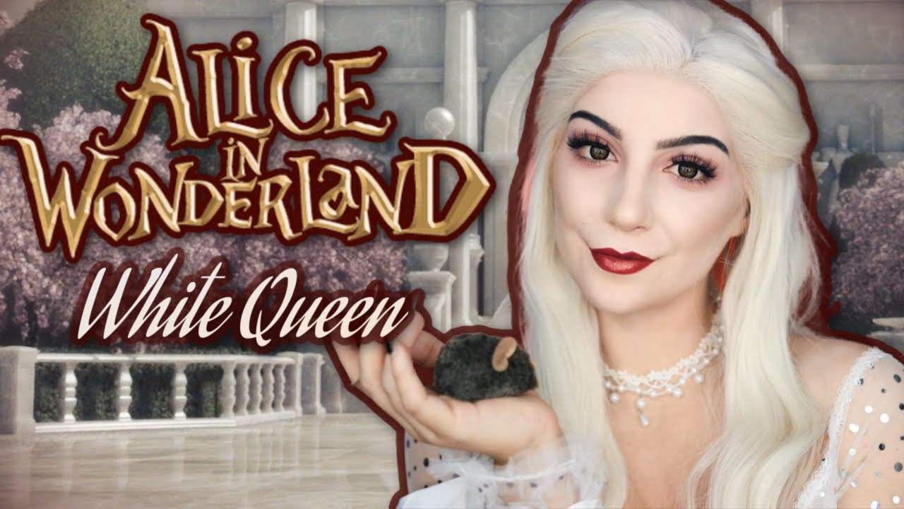 Is Anne Hathaway the White Queen in Alice in Wonderland?