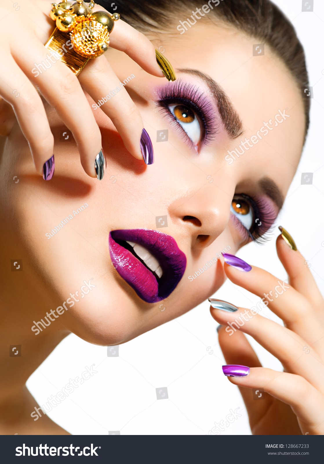 What is the most attractive nail shape on a woman?