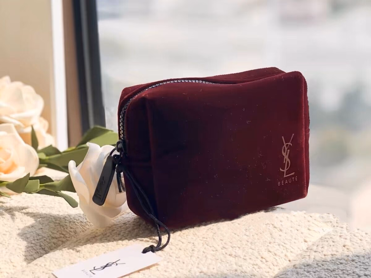 Why Saint Laurent bags are expensive?